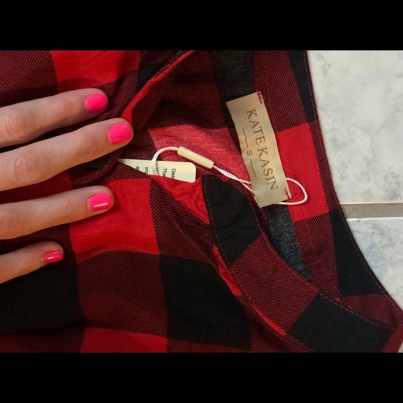 Black and red plaid dress - Picture 2 of 3